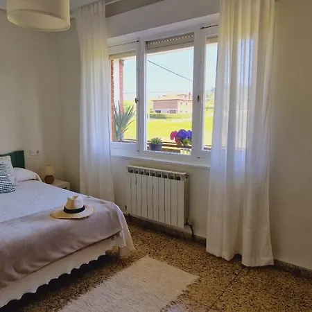 Camino A Sopenas 度假居 *